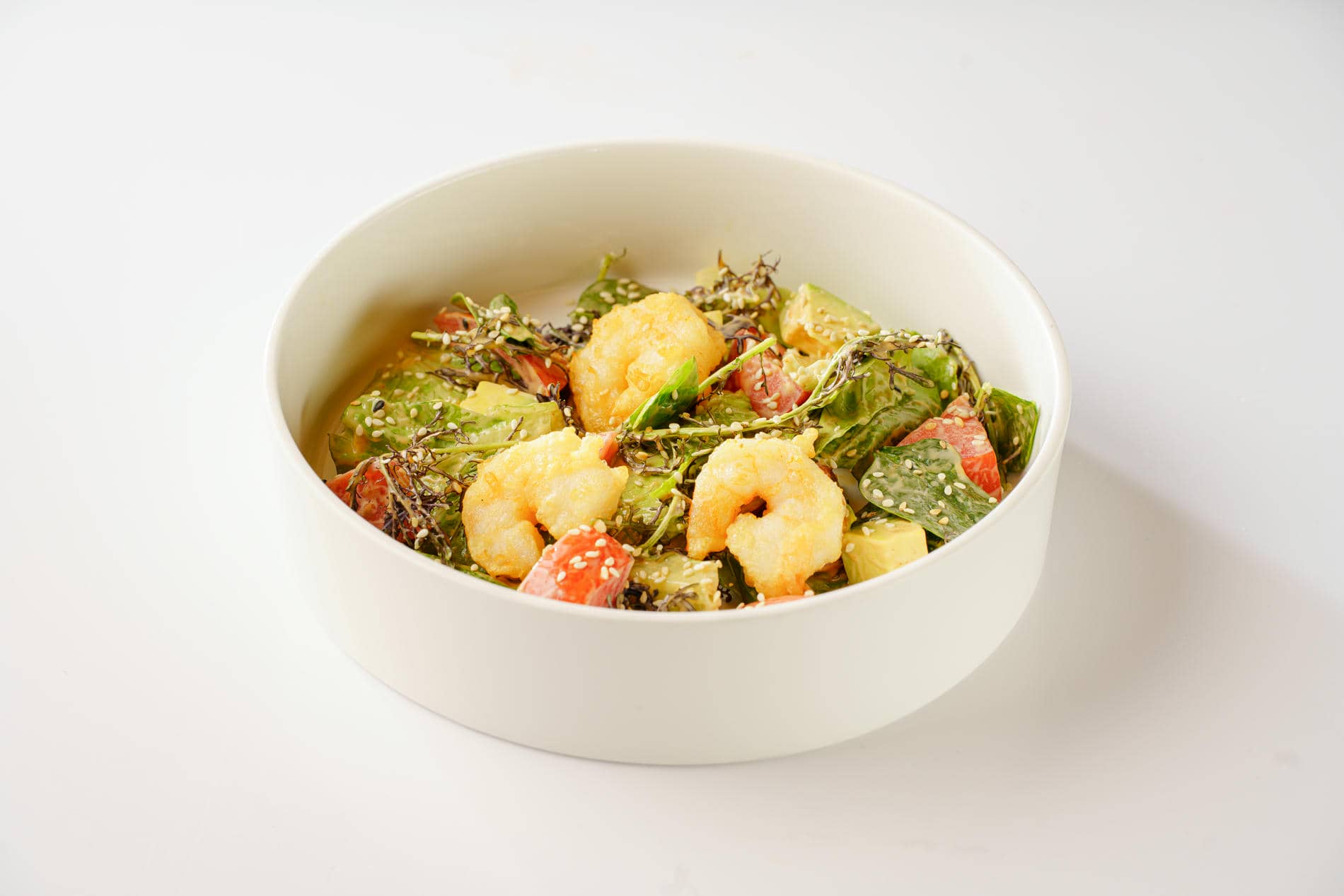 Острый салат с креветками