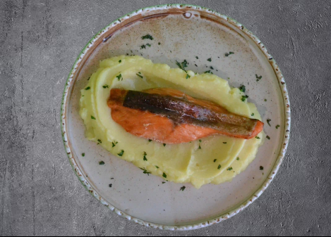 Креветка в форели со сливочным маслом