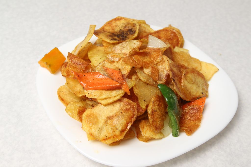 Жареный картофель пластиками
