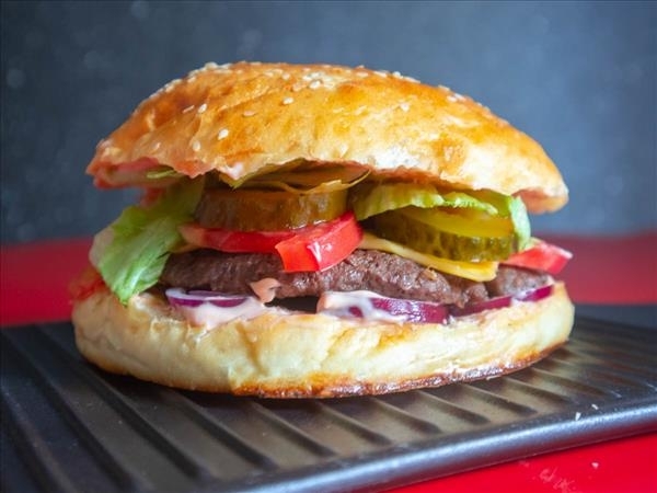 Бургер с телятиной