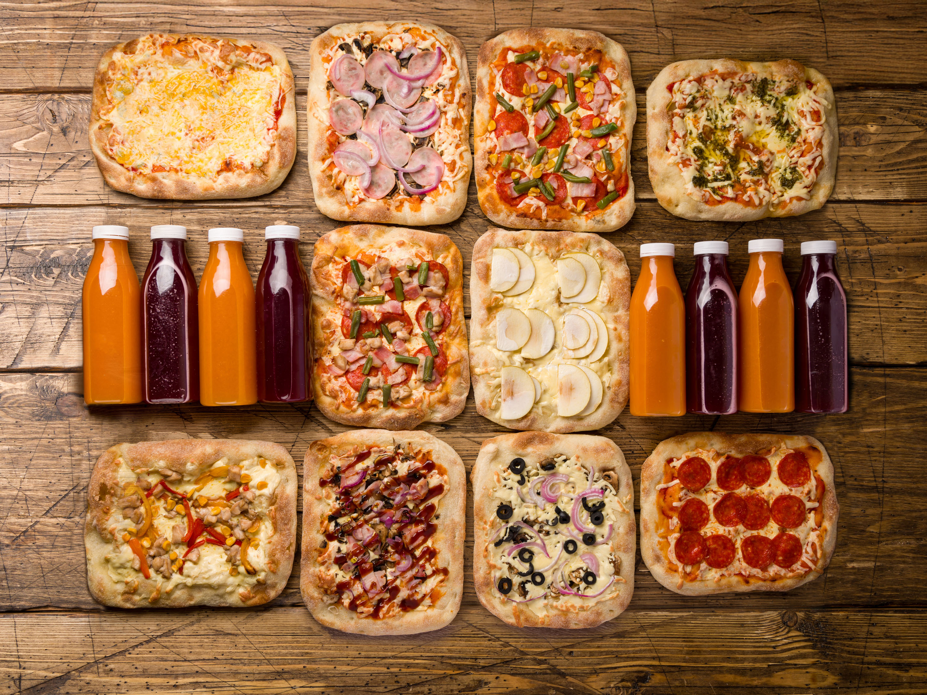 Сет на корпоратив 10 пицц римских и морс 4 литра  