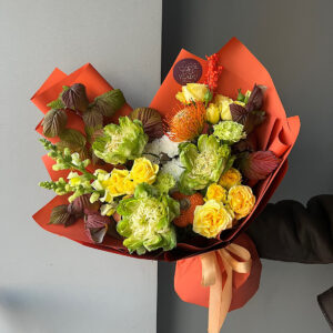Осенний сборный букет с розой Veggie