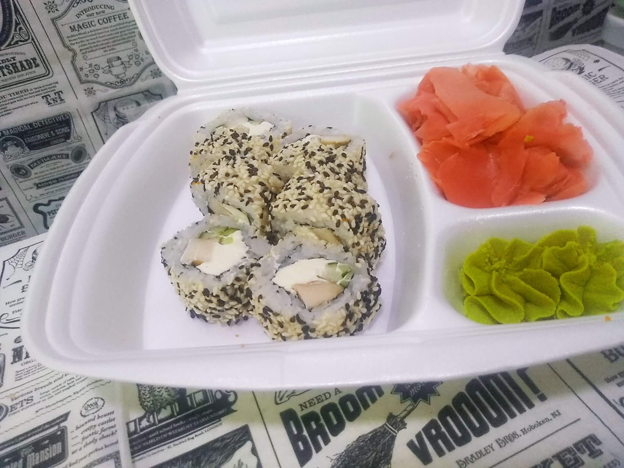Ролл с курицей 320гр