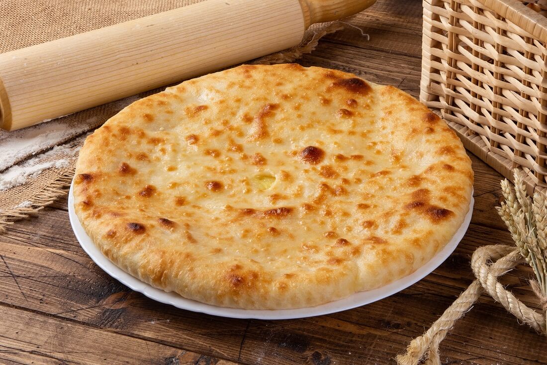 Осетинский пирог с картошкой и сыром