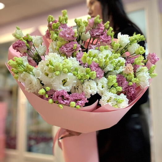 Эустома свежая пышный букет