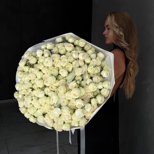 Пионовидная кустовая Роза букет премиум