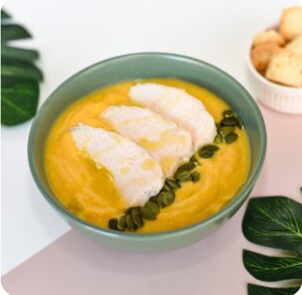 Тыквенный крем-суп с куриной грудкой су-вид