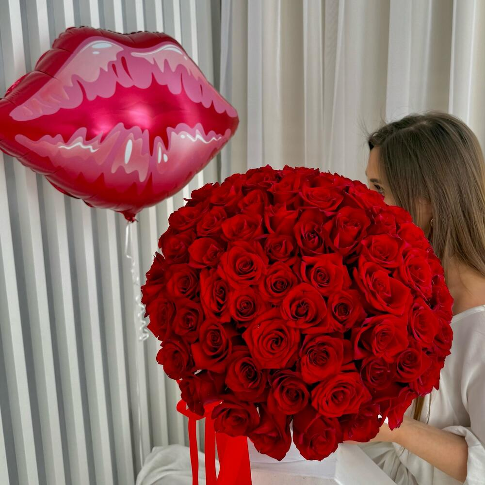 51 Роза в коробке и большой шар