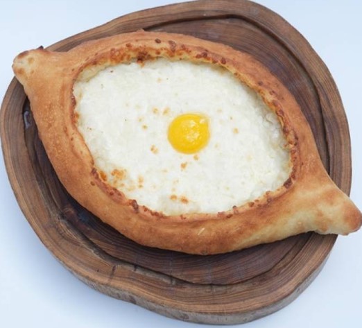 Хачапури по-аджарски