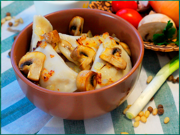 Вареники с картошкой и грибами