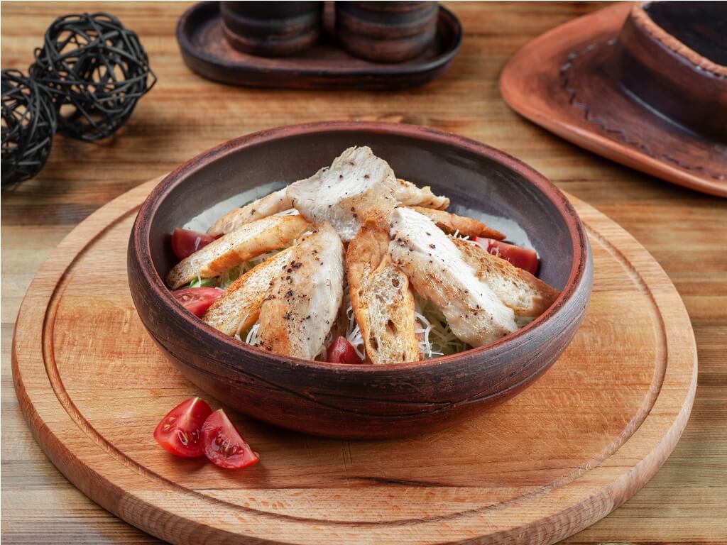 Цезарь с курицей