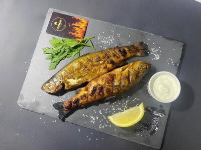 Форель радужная на мангале