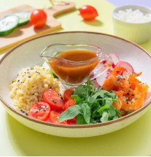 Боул с булгуром и креветками