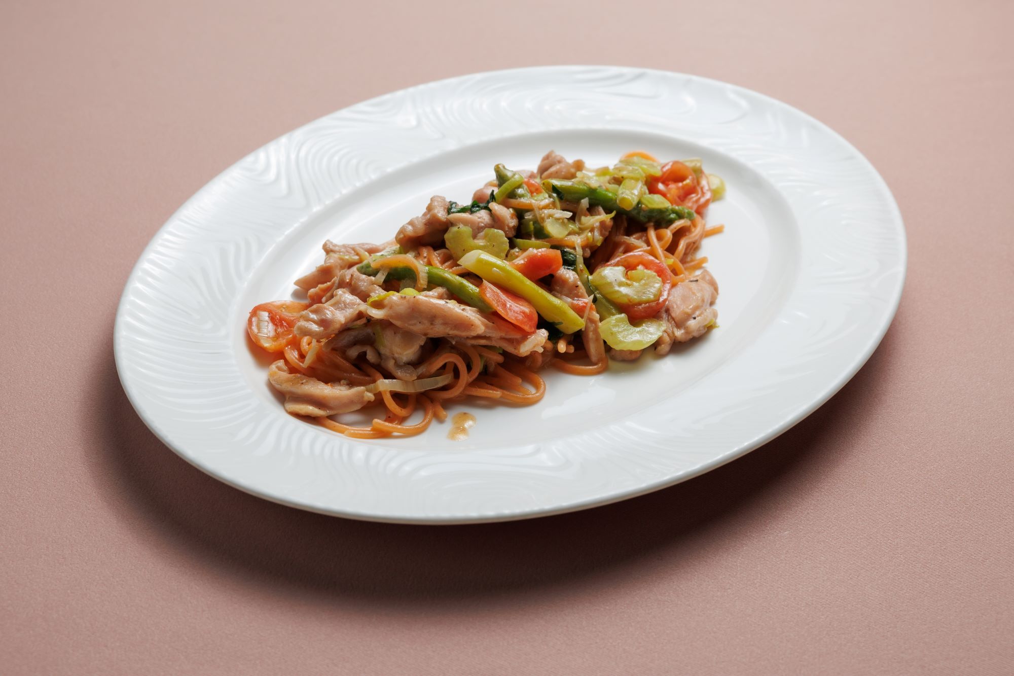 Домашняя паста с бедром цыпленка