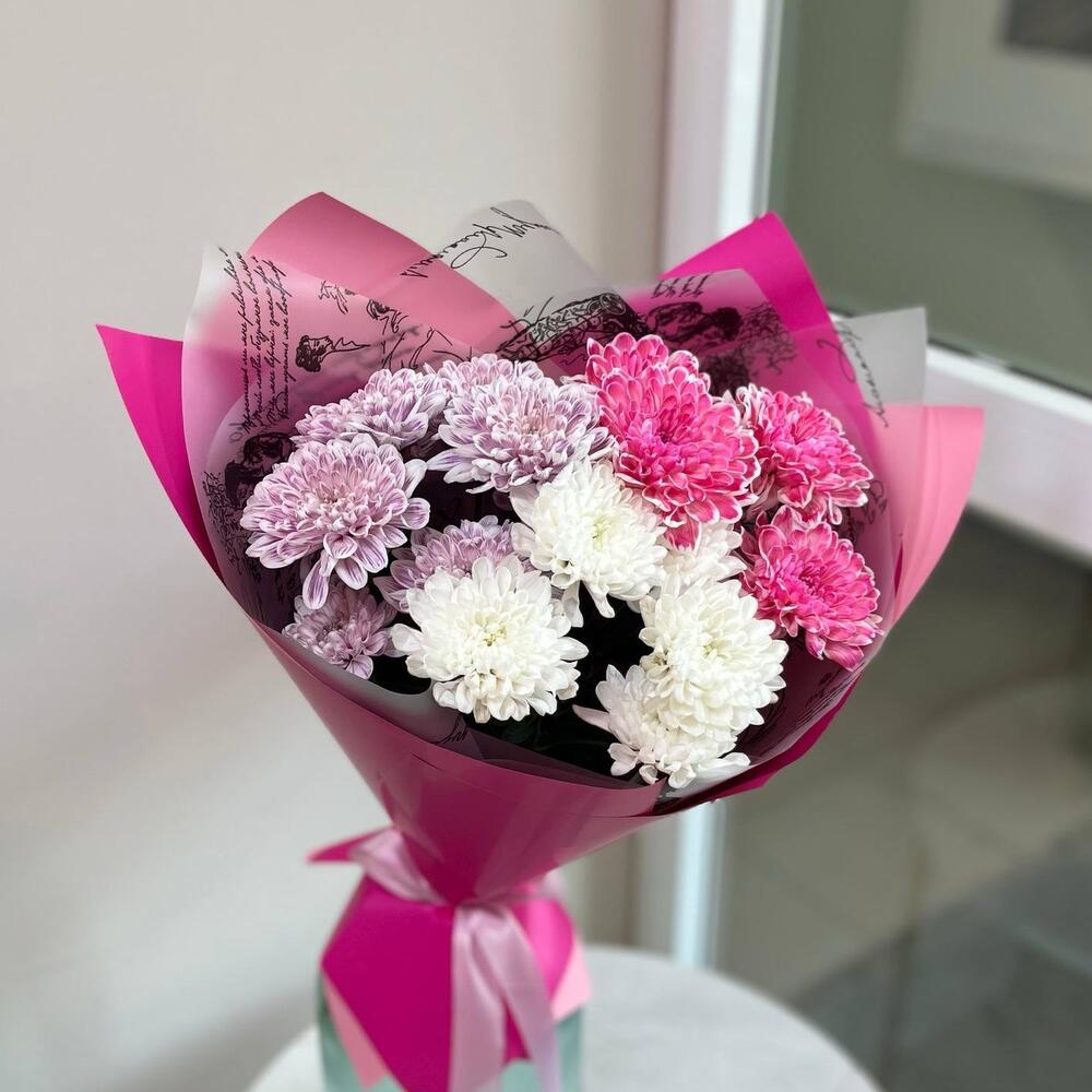 Букет комплимент из хризантем