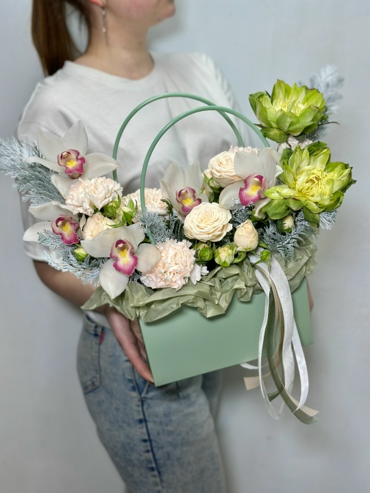 Сумочка с орхидеей и розой Вегги