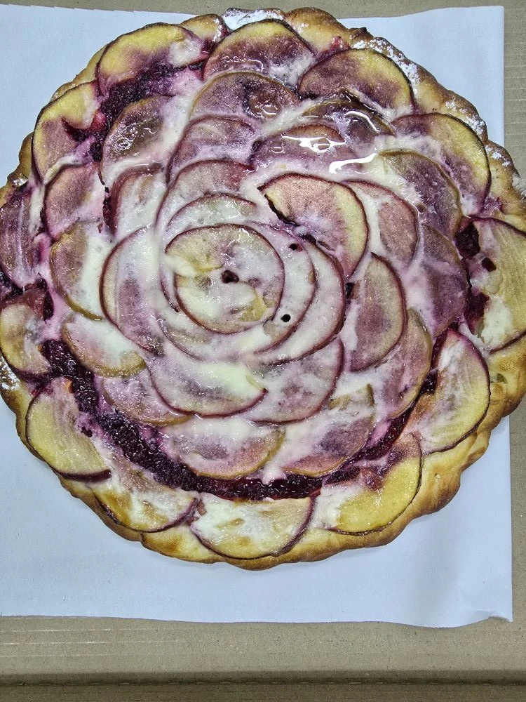 Пирог с яблоками и клюквой