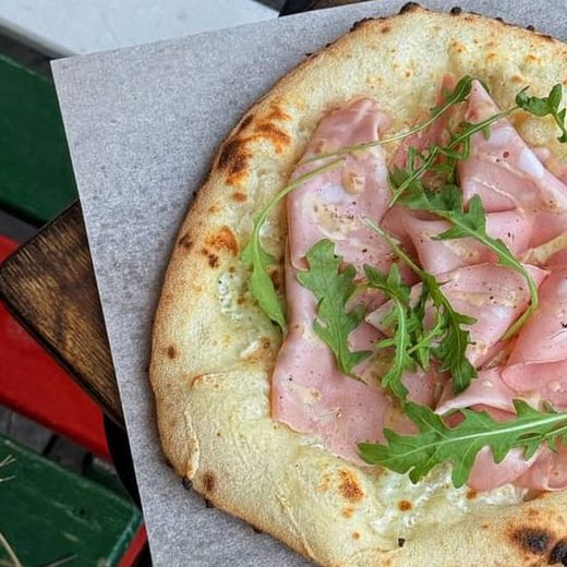 Пицца с мортаделлой