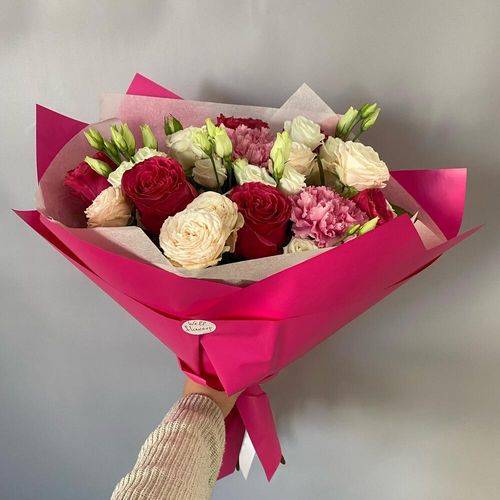 Красивый сборный букет 