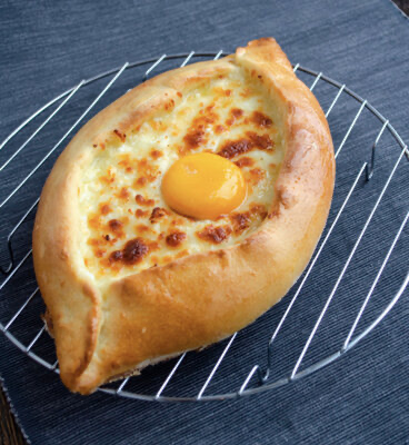 Хачапури по-аджарски