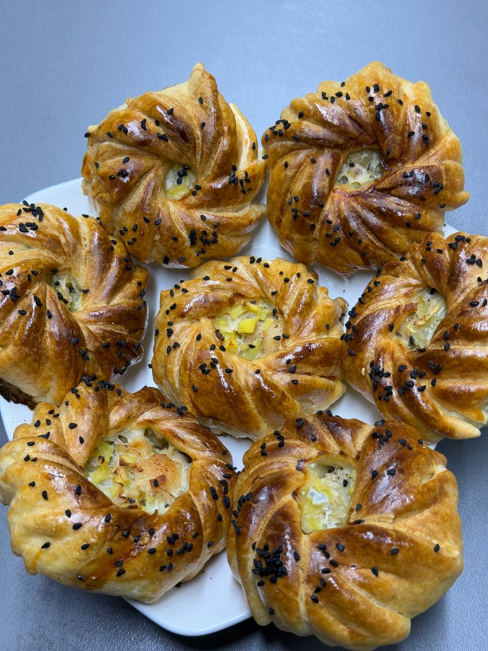 Самса с курицей.