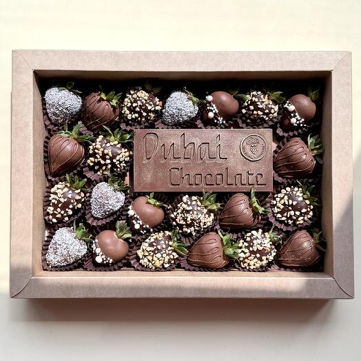 Клубника в шоколаде "Дубай"