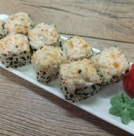 Запеченный ролл с курицей