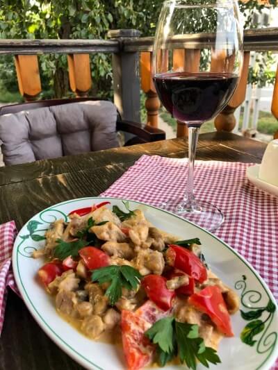 Фрикассе из курицы с шампиньонами