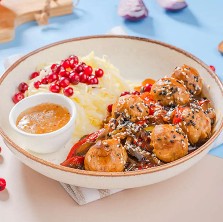 Фрикадельки из индейки с овощами