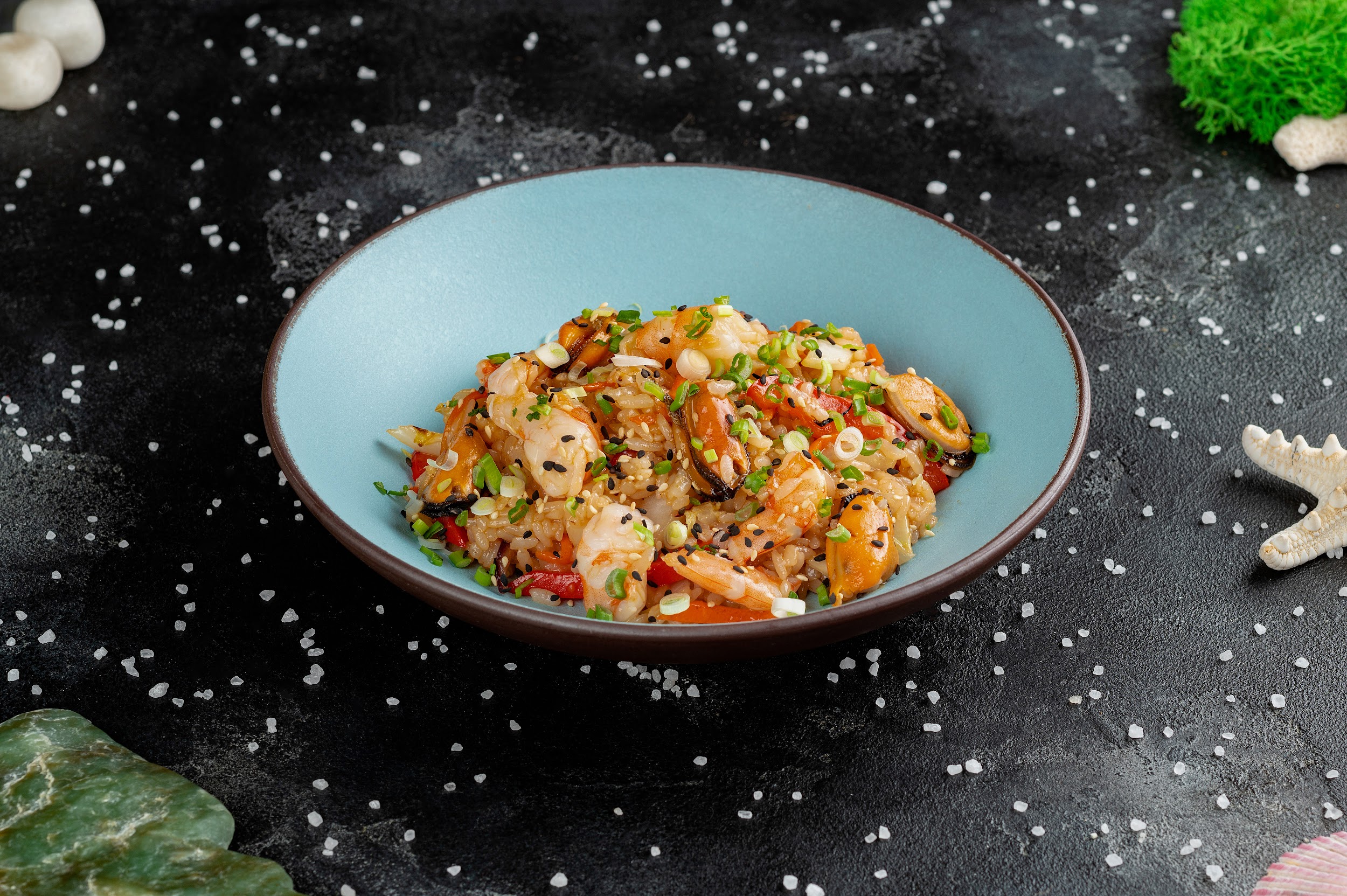 Рис жаренный с морепродуктами 