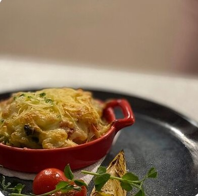 Филе красной рыбы, томлёное в сливках