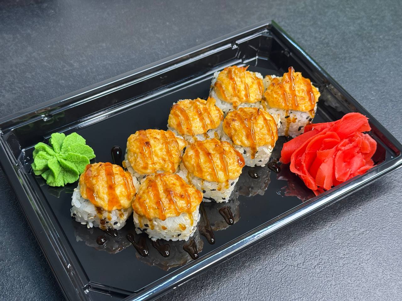 Сансей с лососем