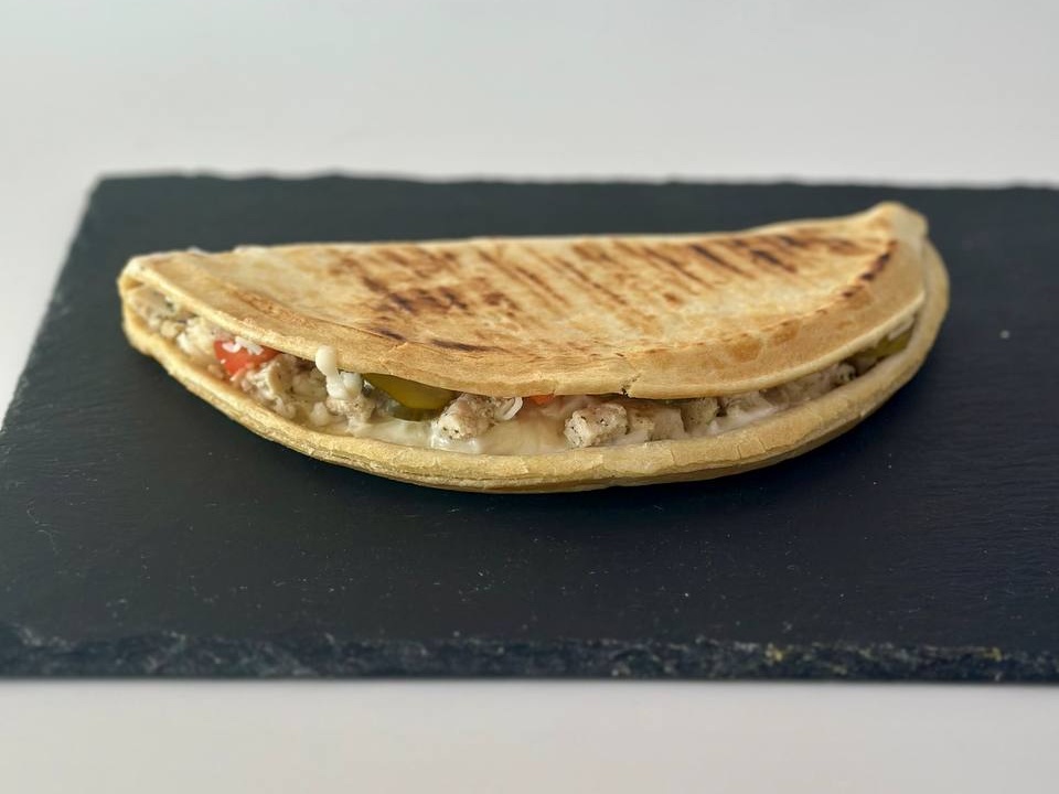 Закрытая пицца 