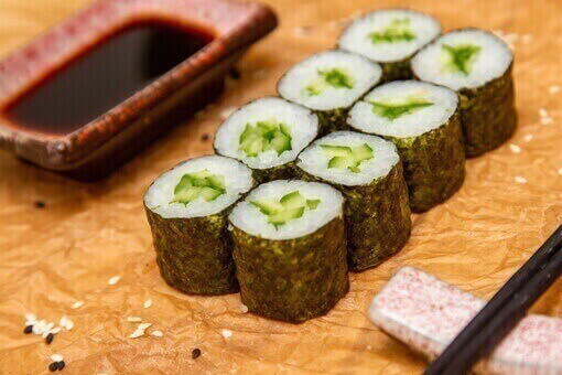 Маки с огурцом