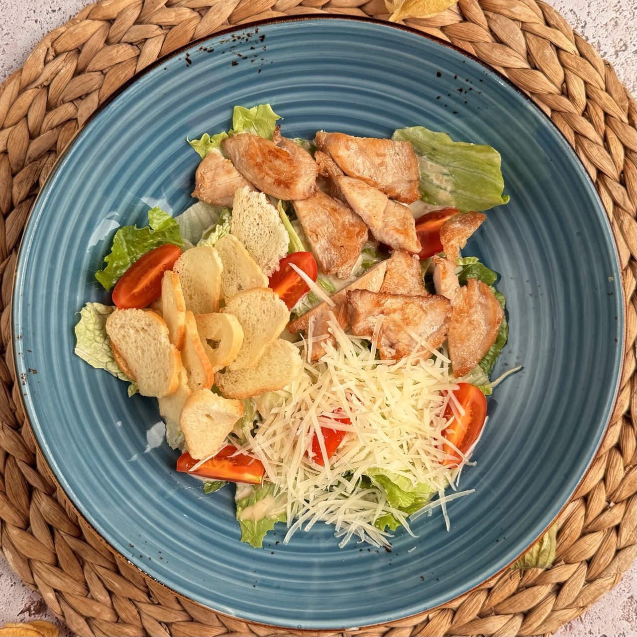 Цезарь с куриной грудкой