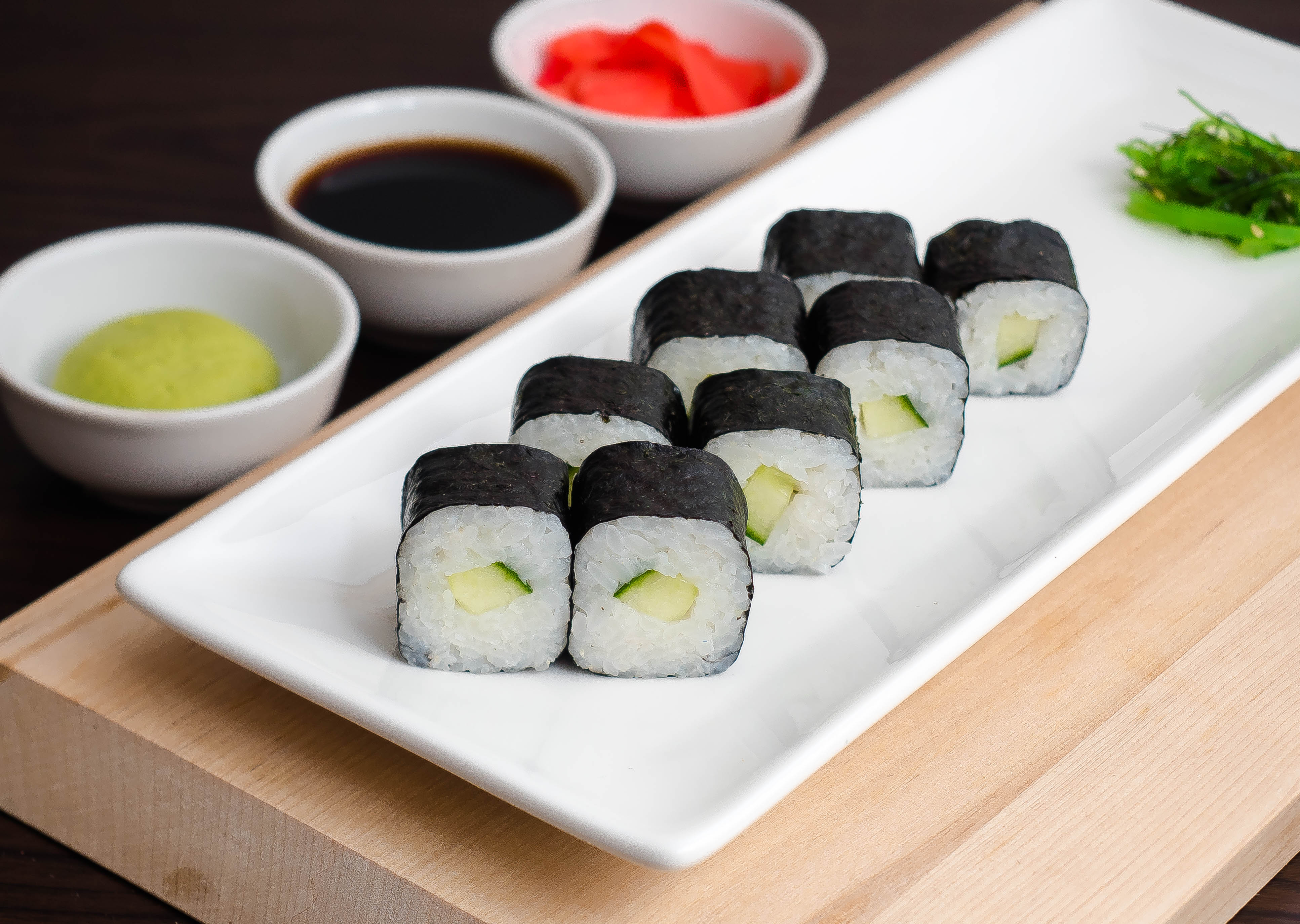 Ролл с огурцом