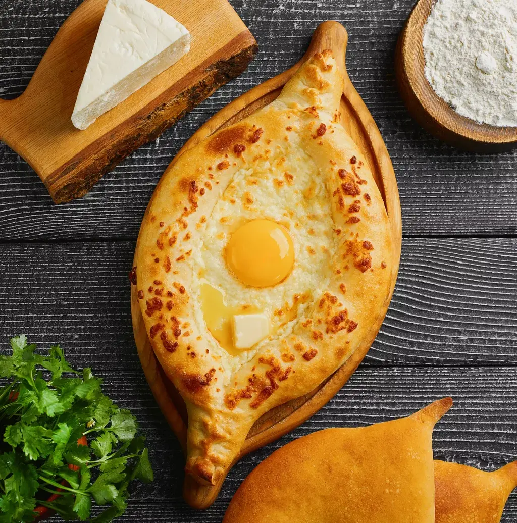 Хачапури по-аджарски