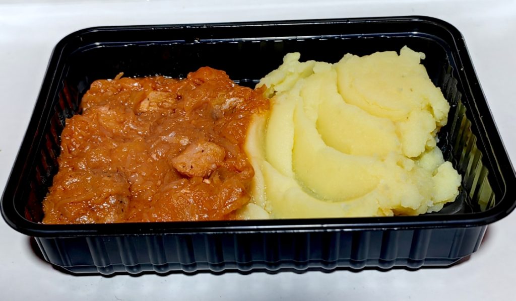 Поджарка из свинины с пюре