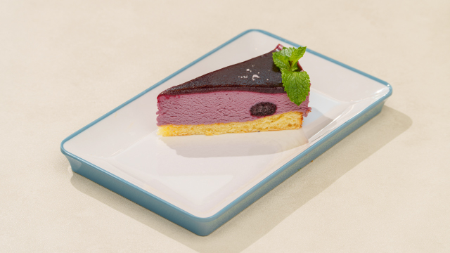 Торт воздушный с черникой