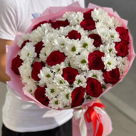 Хризантема и розы для мамы 