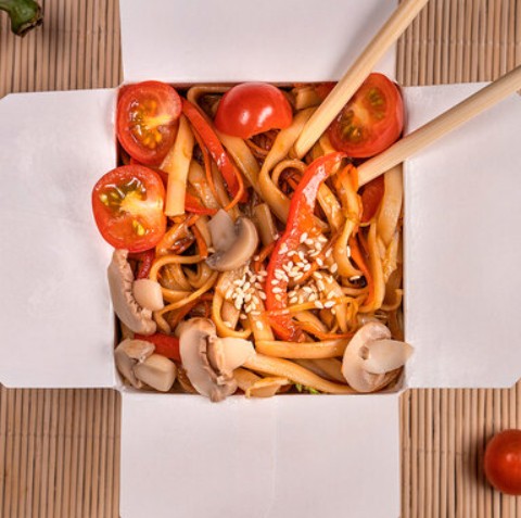Wok Вег. с лапшой удон и устричным соусом