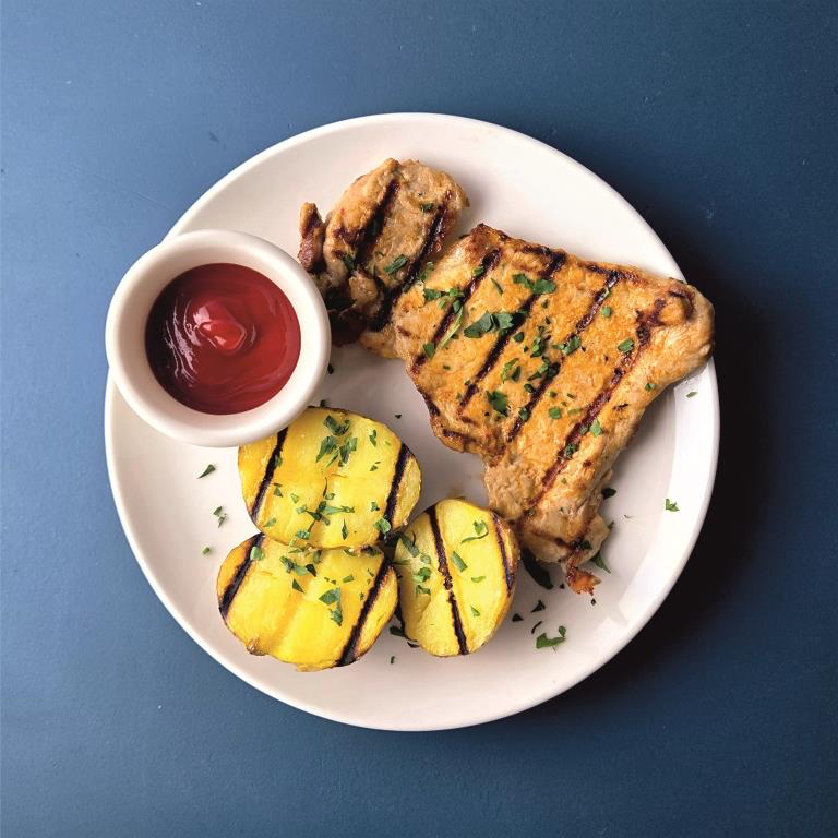 Эскалоп на гриле с картофелем