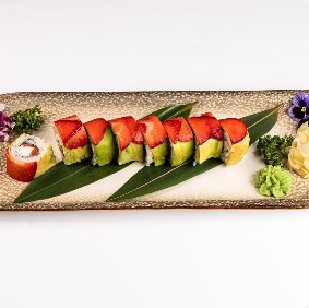 Ролл клубника авокадо