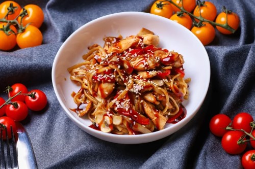Удон с курицей и грибами