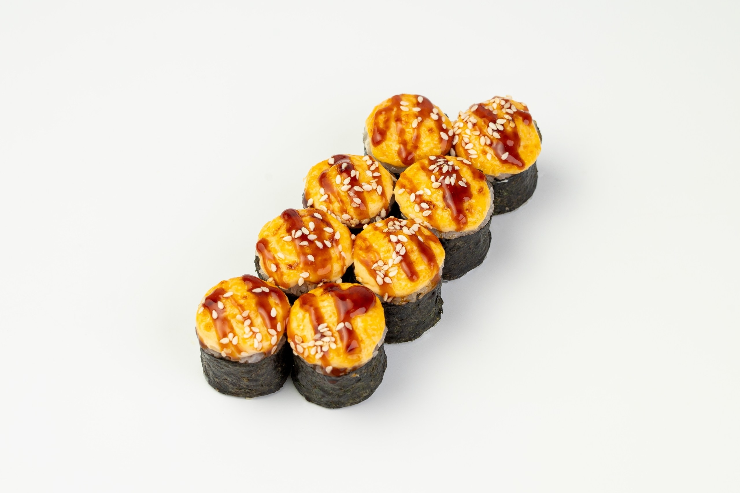 Маки ролл запеченный с авокадо и сыром (острый)