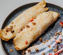 Блины с творогом и сгущ. молоком
