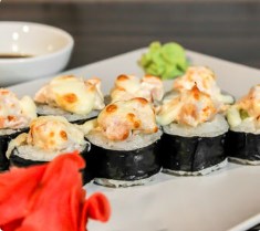 Ролл запеченный с курицей