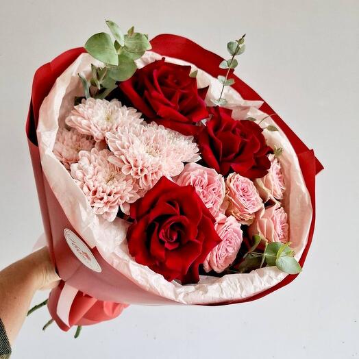 Букет «Малиновый щербет» из роз, хризантем