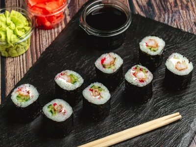 Эби Маки Ролл