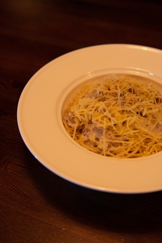 Паста с курицей и грибами